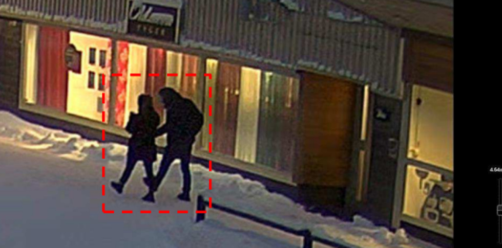I december 2023 mötte den 26-åriga kvinnan upp den 31-åriga Piteåbon. Polisen misstänker att hon då tog emot upp till 70 000 kronor av honom – knarkpengar.