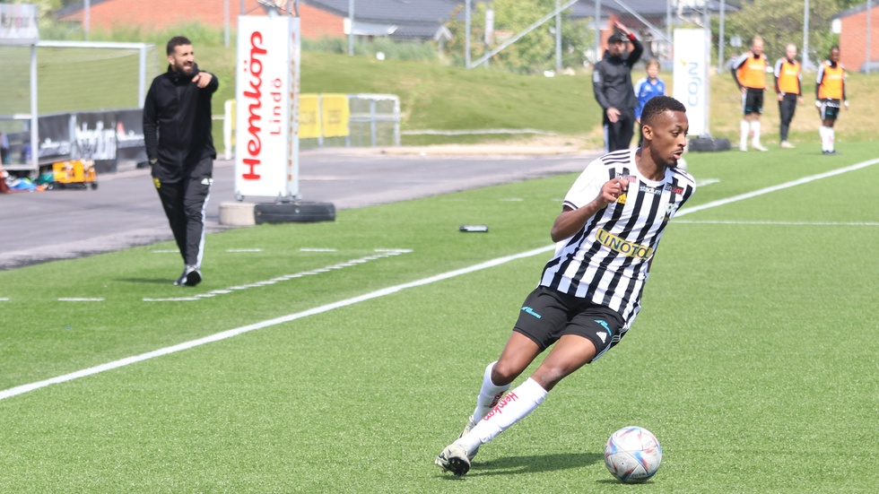 Anthony Masumba Djebou satte den avgörande straffen i semifinalen mot Hjulsbro.