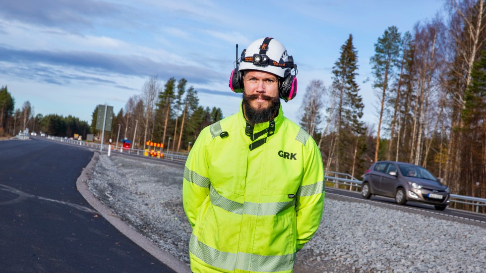Carl Andersson, projektchef för väg 97 på GRK, tycker att det varit ett roligt projekt. Under två års tid har han varit på plats flera timmar varje dag och upplever nu att det är lite tråkigt att det är över.