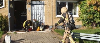 Hjälteinsats av granne – stoppade villabrand i Södra Vi • "Det var stora öppna lågor när jag kom in"