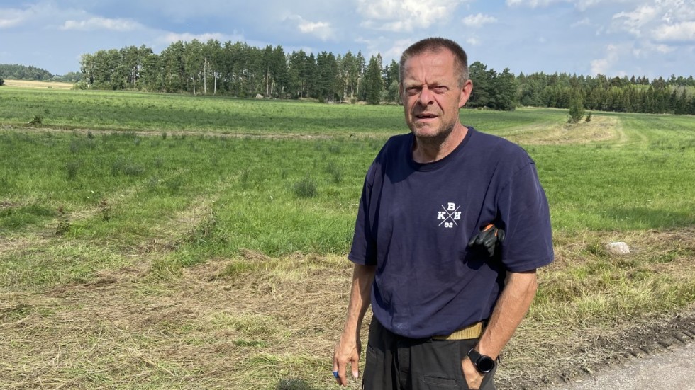 Finn Rementorp är arbetsledare för danskarna på det gamla övningsfältet.