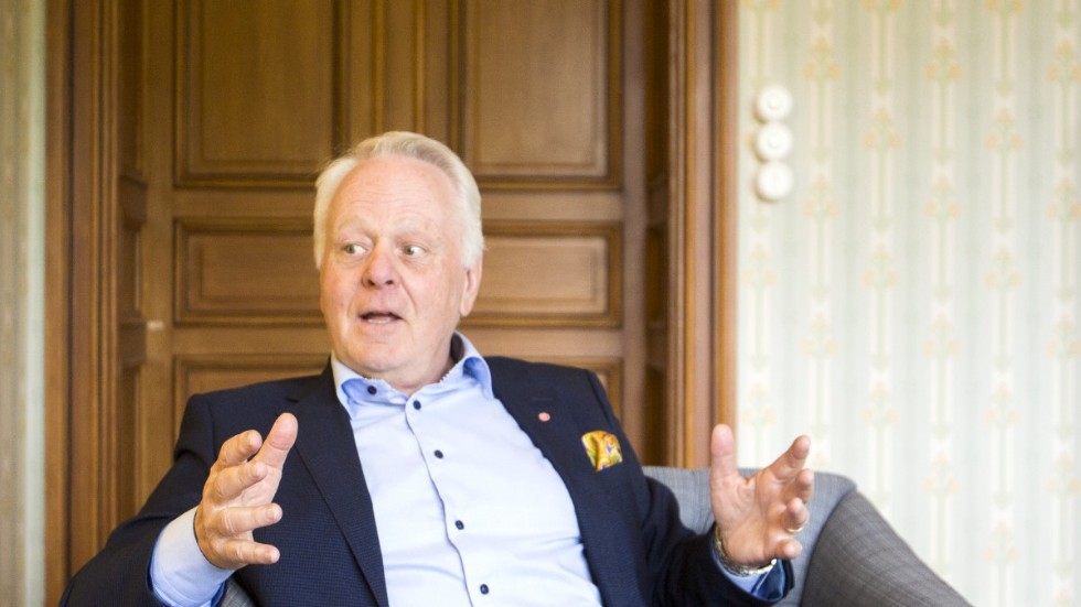 Signaturen "En av skattebetalarna" är kritisk till Göran Dahströms debattartikel.