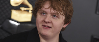 Lewis Capaldi skildrar sin resa mot stjärnorna