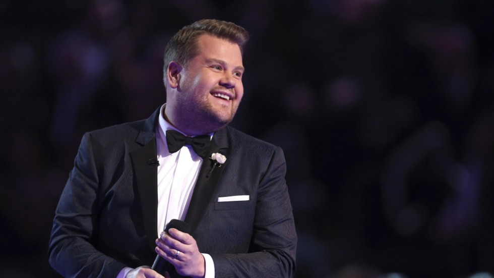 James Cordens The Late Late Show har blivit mycket bättre sedan coronapandemin blev verklighet. Anledningen är att inspelningen är publiklös, menar Andreas Eriksson. 
