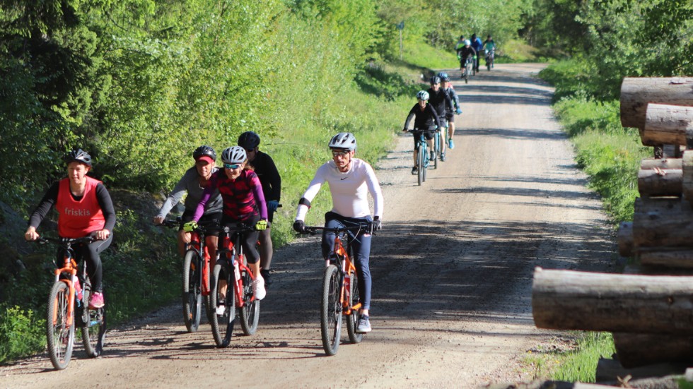 Nya cykelgruppen i Friskis & Svettis bara växer. På den senaste turen deltog 16 åkare.