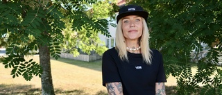 Sandra vill se ut som ett levande konstverk • Har tatuerat sig i över 10 år • Imponerar på barnen – men inte föräldrarna