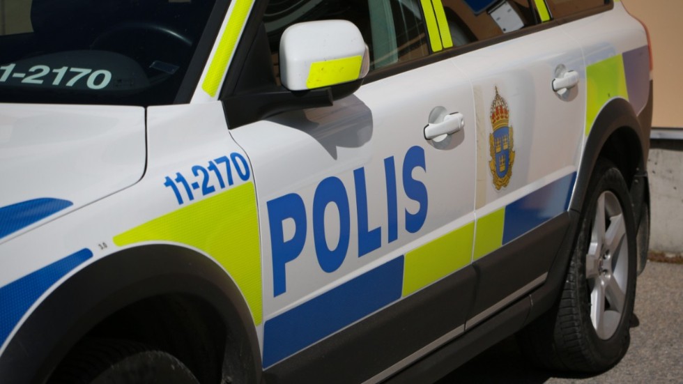 
Polisen hittade dopingpreparat, ammunition och narkotika vid en husrannsakan utanför Finspång.