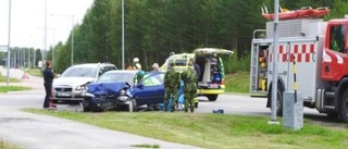 Två lindrigt skadade vid kollision i Kalix