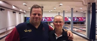 Carl och Helena blev bowlingmästare i Piteå