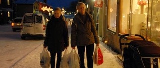 Mor och dotter shoppade loss