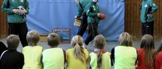 Handbollsbesök i skolan