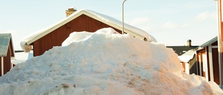 Kyrkstugor skadas av snön