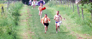 Häng med på en nostalgisk dag på stranden