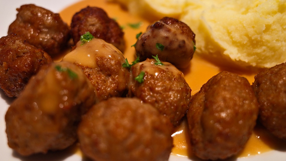 NOT the meatballs Jennifer was expecting.