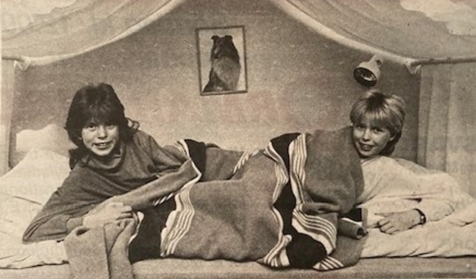 Lena Carlsson och Caroline Granström är båda elva år och bor i Piteå. De går i femte klass och har varit ”bästisar” sedan den började lekskolan i sexårsåldern.