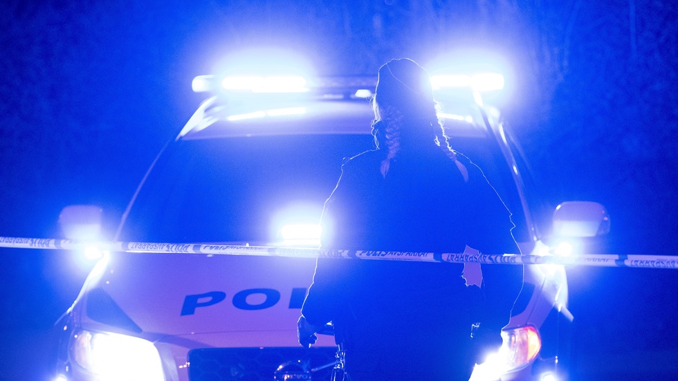 Tre Norrköpingsbor sitter häktade i Solna. De misstänks vara inblandade i en skjutning i Upplands Väsby den 12 december förra året.