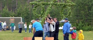 Midsommarfirande i årets by i Övertorneå kommun