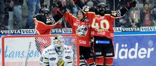 Superkrocken i hockeyns premiär