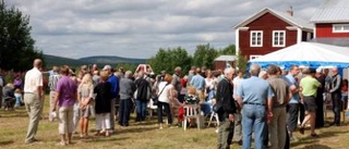 Rötterna lockade många till Vallsjärv