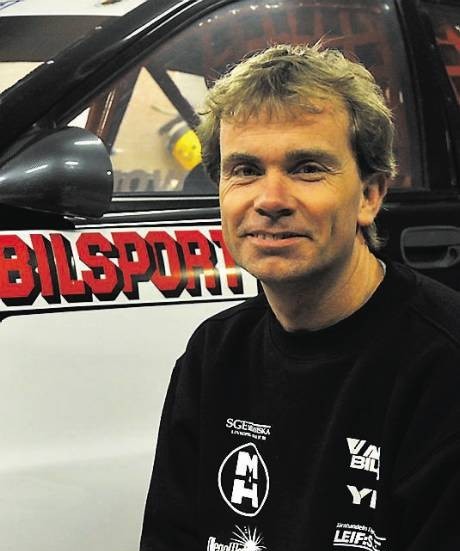 Kent Davour kör SM-final i rallycross.