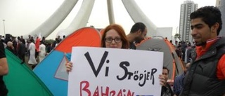 Anna, 23, rör sig mitt i protesternas Bahrain