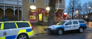 17-åringar anhållna för knivrån mot Ica