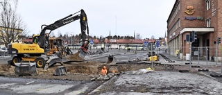 Utmaning för bussförarna när Kanalgatan grävdes av