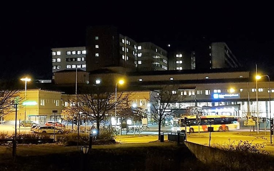 Region Östergötland behöver säkerställa vårdkapaciteten inför helgerna och går upp i stabsläge.