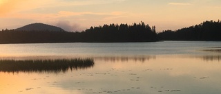 Brandflyg larmade om skogsbrand utanför Moskosel 