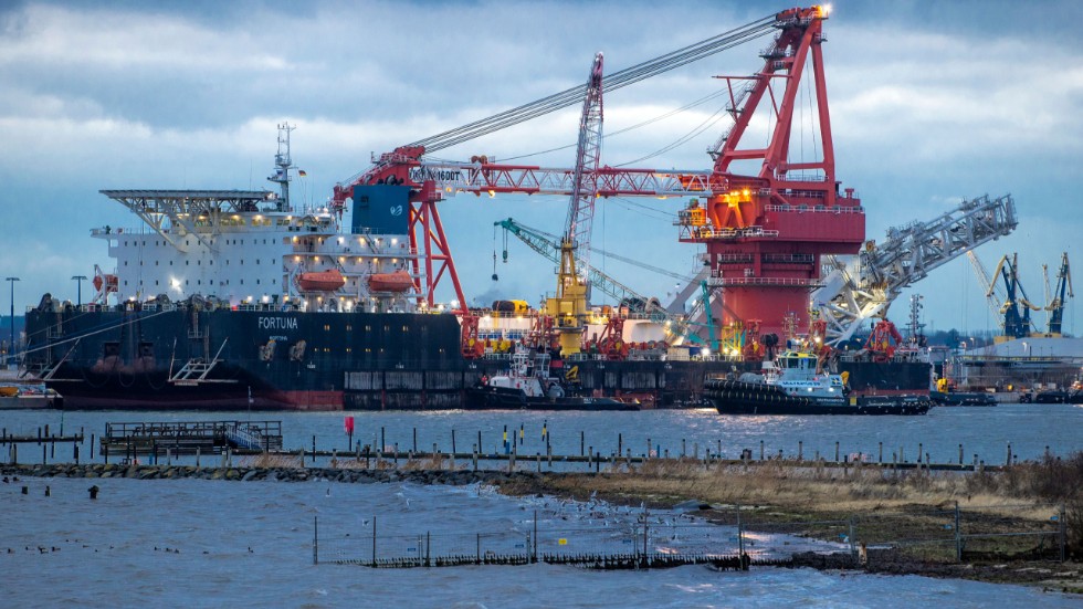 Det ryska rörläggningsfartyget Fortuna i hamnen i tyska Wismar den 14 januari. Arkivbild.