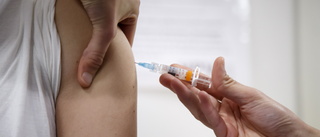 Självklart bör papperslösa ges vaccin tidigt