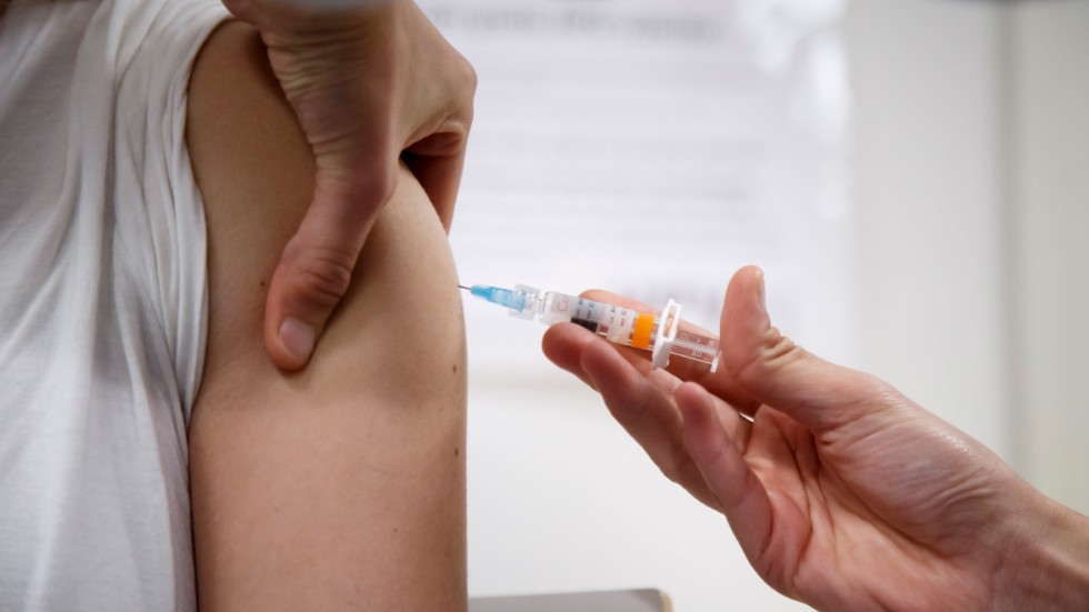 Rätt att prioritera vaccin till särskilt utsatta människor. 