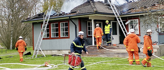  Stora brand- och rökskador efter villabrand i Etelhem