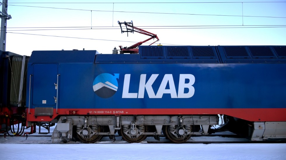 Ett malmtåg från LKAB står på Björklidens Station på väg från Narvik till Luleå. Arkivbild.