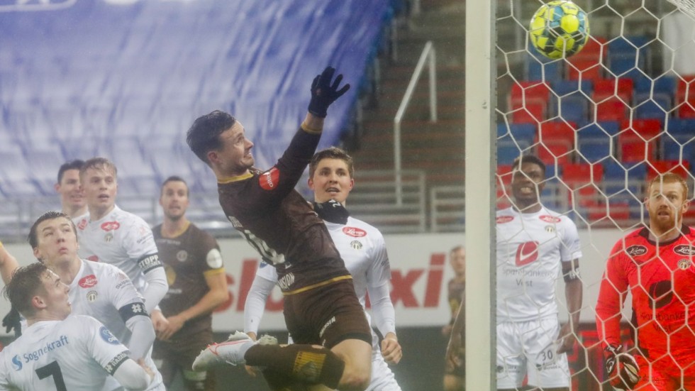 Norsk fotboll andas ut. Arkivbild.