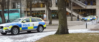 Blodig pojke hittades på bussen