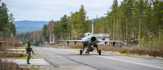 Mörkerflygningar med Jas kan störa boende i Älvsbyn