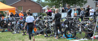 Startskott för världens nordligaste triathlon: "Nerverna börjar komma"