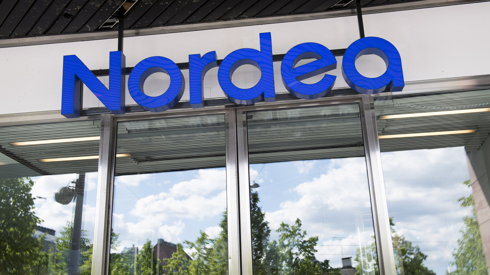 Nordea har under tisdagen haft störningar som bland annat gjort att deras kunder inte kunnat swisha eller betala med kort. Arkivbild.