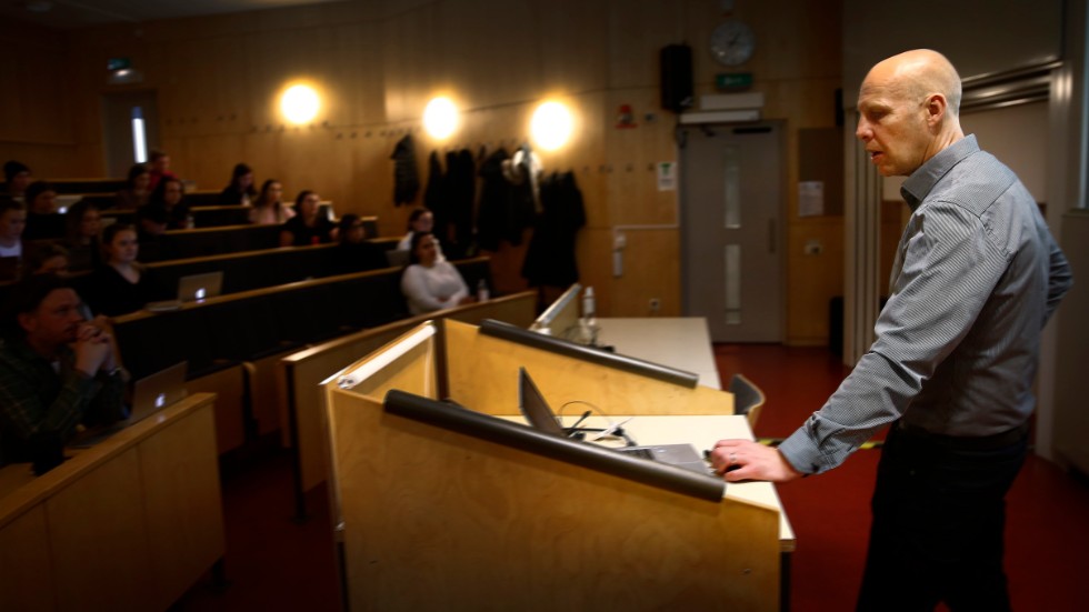 Stefan Holgersson är förstanamnet för nybildade Ytterområdespartiet. Målet med partiet är att få de etablerade partierna och Norrköpings kommun att lyssna på de som bor ytterområdena.