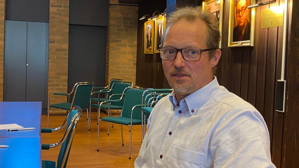 Peter Karlsson (C) är ordförande i barn- och utbildningsnämnden, där kostnaden för interkommunala ersättningar löper som en röd tråd i underskottet som ökat till 16,4 miljoner kronor. 