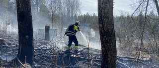 Flera gräsbränder – varningen: Mycket stor brandrisk