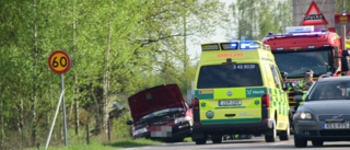 Köer efter trafikolycka – kvinna förd till sjukhus