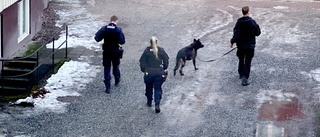 Stor polisinsats – med hund   