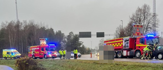 En person till sjukhus efter krock i rondell