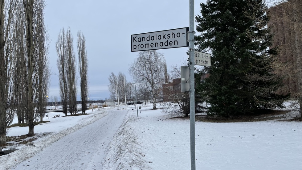 Tre år efter att Ryssland angrep Ukraina hyllas den ryska orten Kandalaksha fortfarande med en egen gata i Piteå.