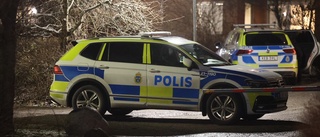 Stor polisinsats i Sävja – kvinna förd till sjukhus