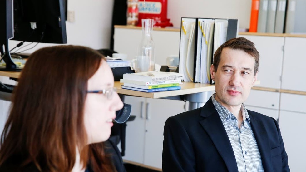 Trivs. "Vi trivdes så bra med Åsa att vi ville behålla henne", förklarar Lars Olsson, vice vd och administrativ chef på Max AB.