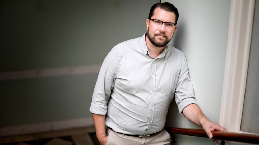 Jimmie Åkesson och hans SD firar triumfer sedan de fått stort inflytande på regeringsarbetet. Men det gör även främlingsfientligheten, anser debattören.