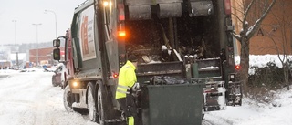 Bökigt i snön för renhållningsarbetarna